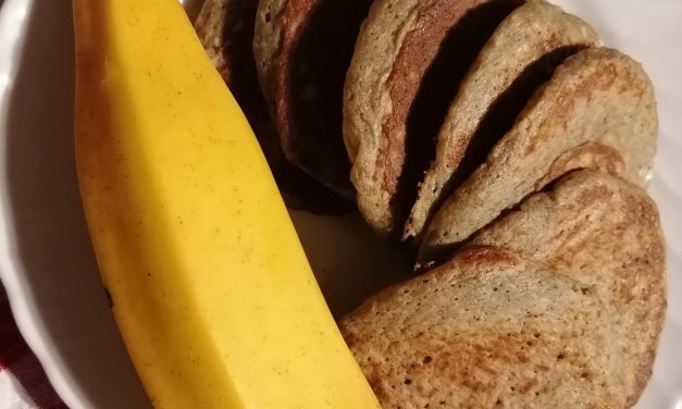 Pancake con banane e cocco