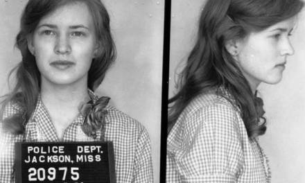 JOAN MULHOLLAND, STORIA DI UN’EROINA ORDINARIA CHE NON HA MAI SMESSO DI LOTTARE