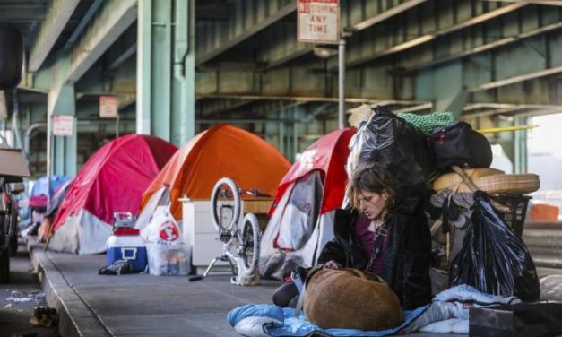 Il numero dei senza tetto negli Stati Uniti ha raggiunto il massimo storico